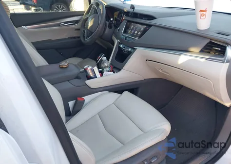 2017 Cadillac Xt5 Luxury z USA, uszkodzony, nr VIN 1GYKNBRS0HZ234067